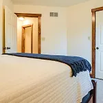 Spacious Ronks Getaway With Deck And Grill!
